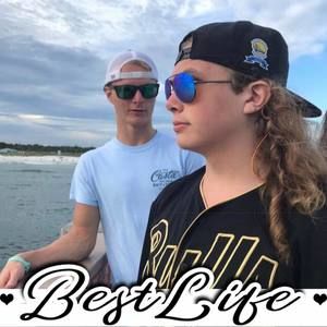 Meet your Posher, Tina